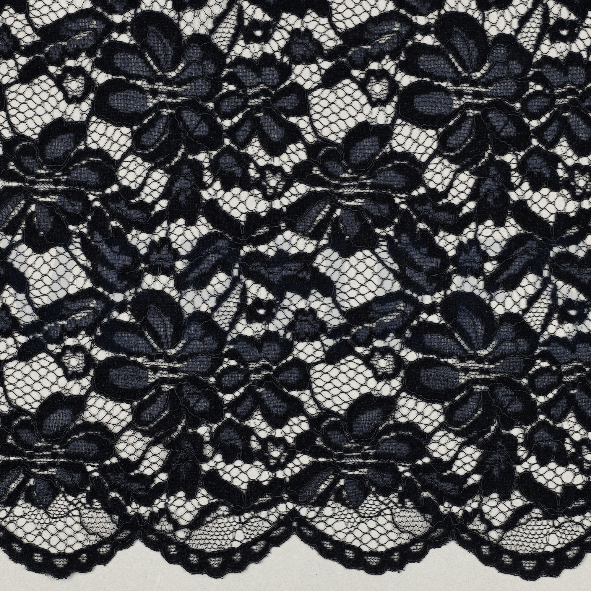 SPITZE ZWEISEITIGE BOGENKANTE CHENILLE MARINEBLAU (high resolution)