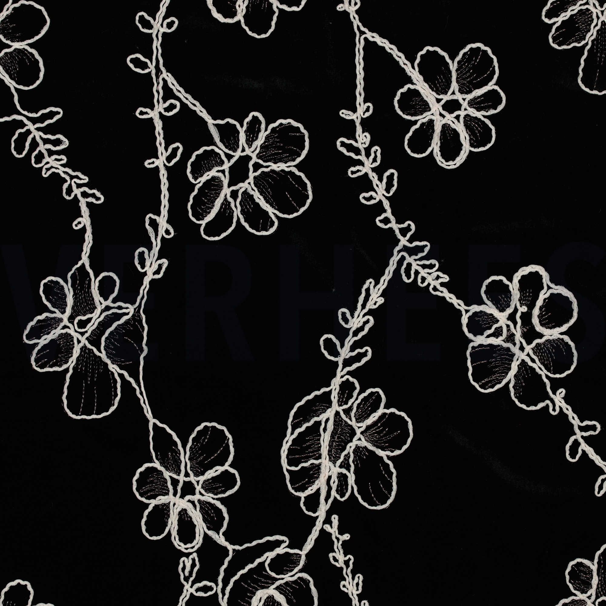 BREISEL FLUWEEL EMBROIDERY BLOEMEN ZWART (high resolution)