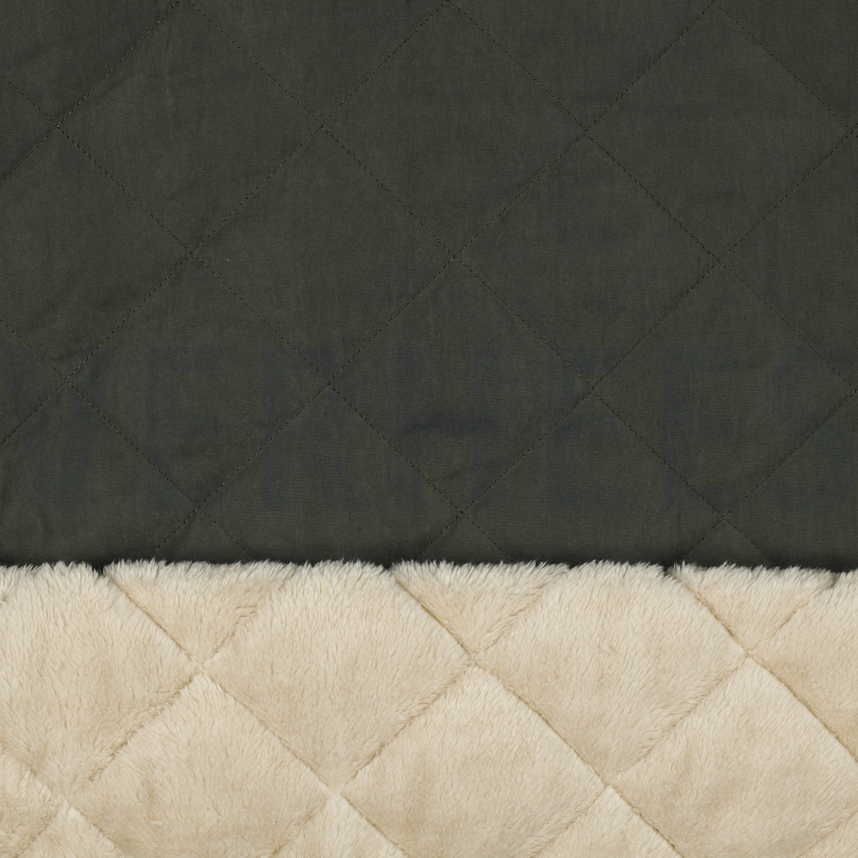 GEWATTEERD IMITATIEBONT AUGURK (high resolution)