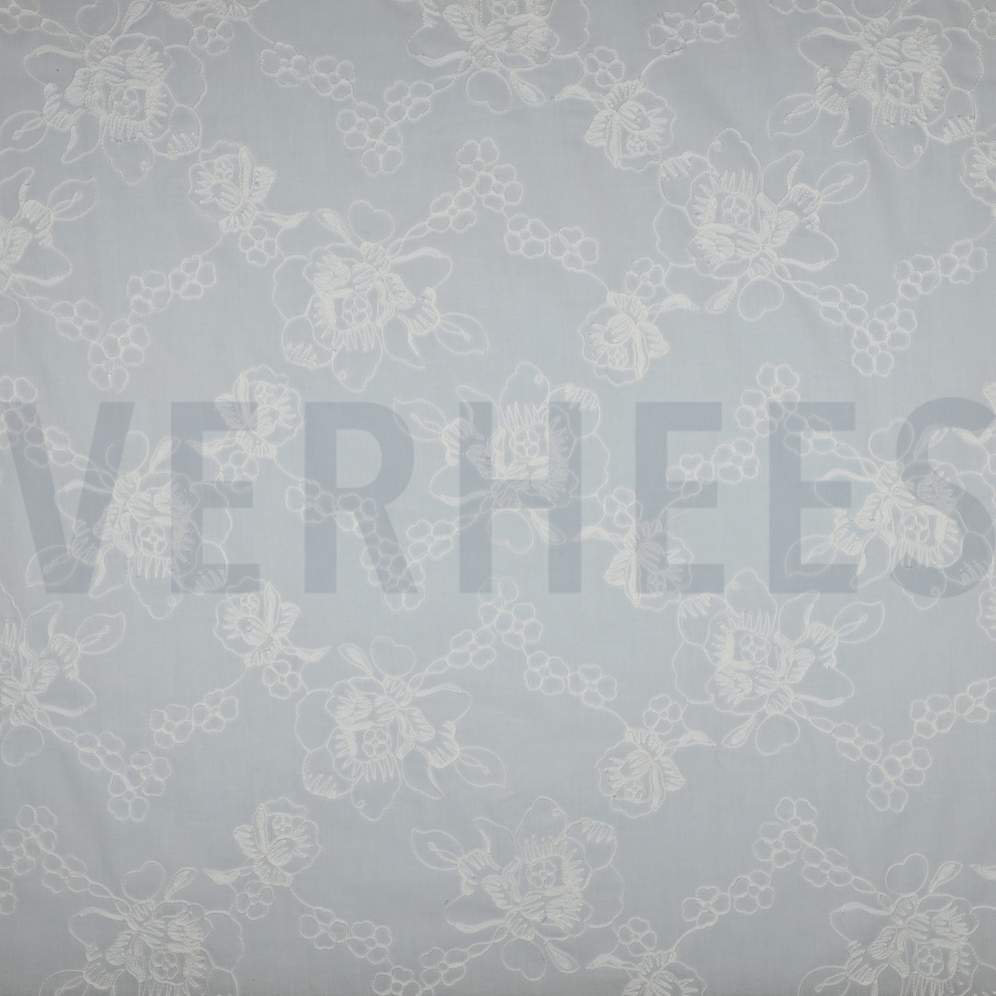 COTTON VOILE EMBROIDERY FLOWERS WHITE (high resolution)