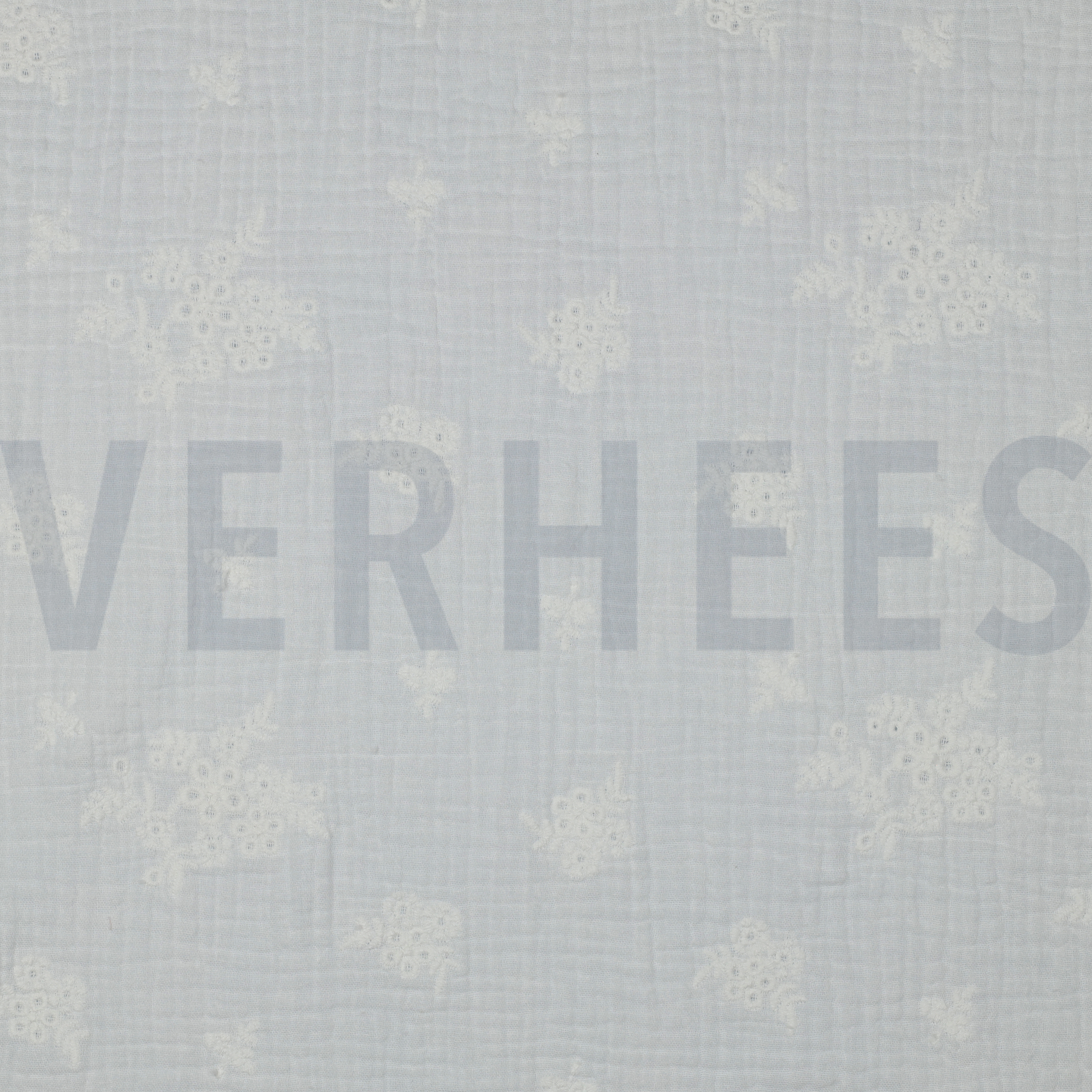 MUSSELIN STICKEREI BLUMEN WEISS (high resolution)