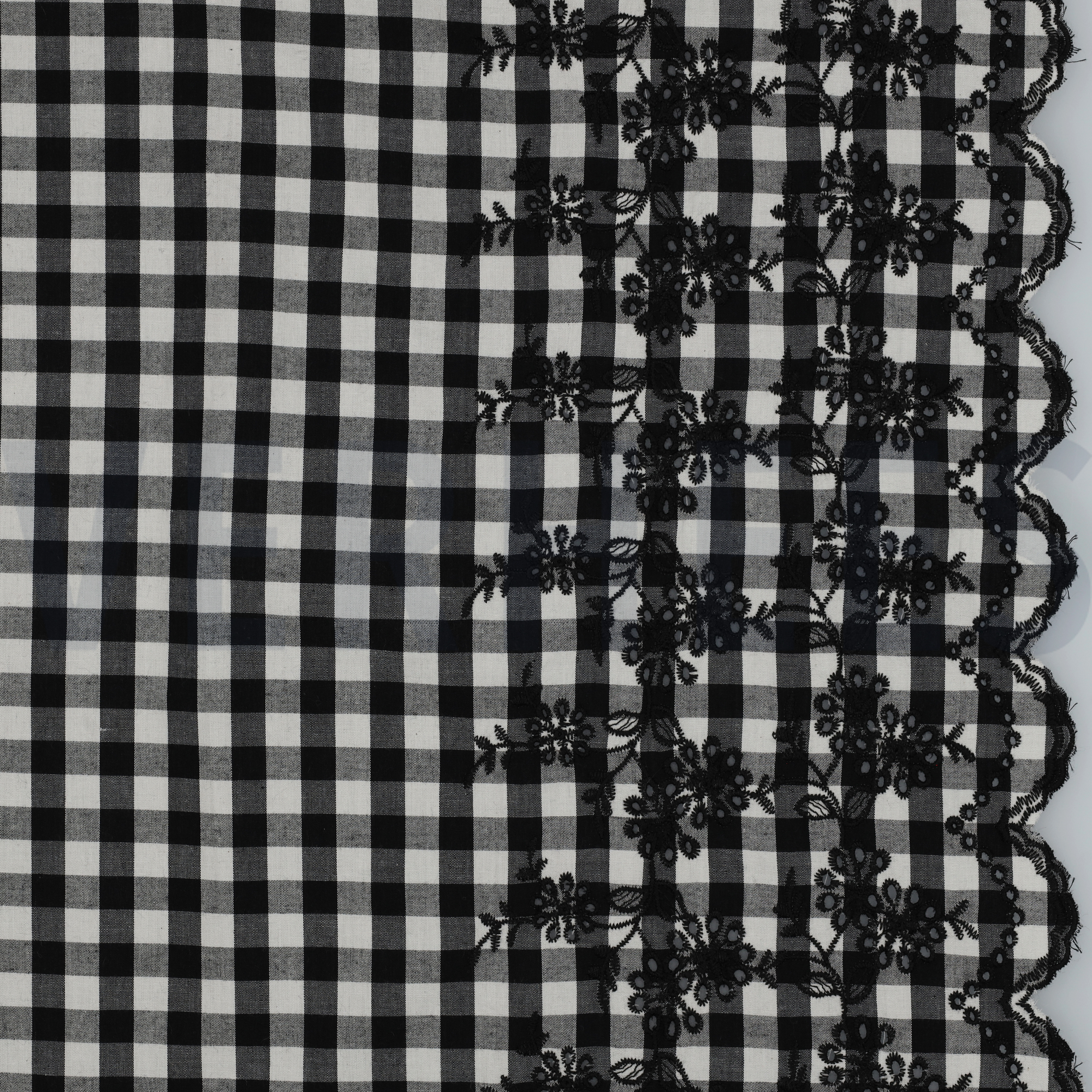 KATOEN RUITEN EENZIJDIGE RAND EENZIJDIGE GOLFRAND ZWART/ WIT (high resolution)