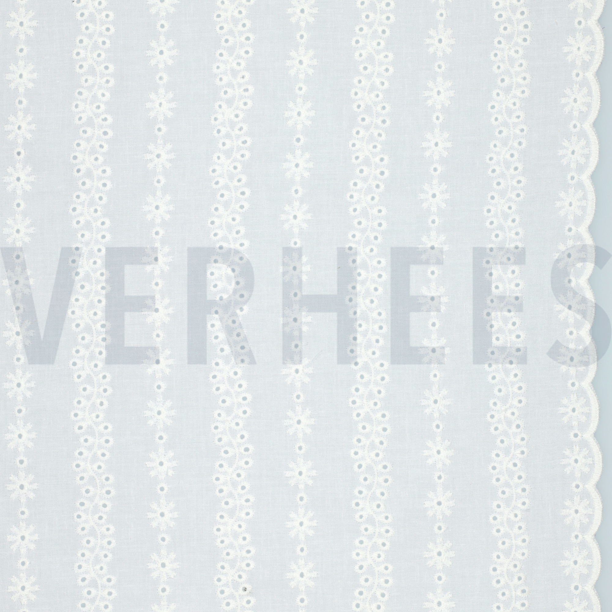 KATOEN EMBROIDERY TWEE-ZIJDIGE GOLFRAND WIT (high resolution)