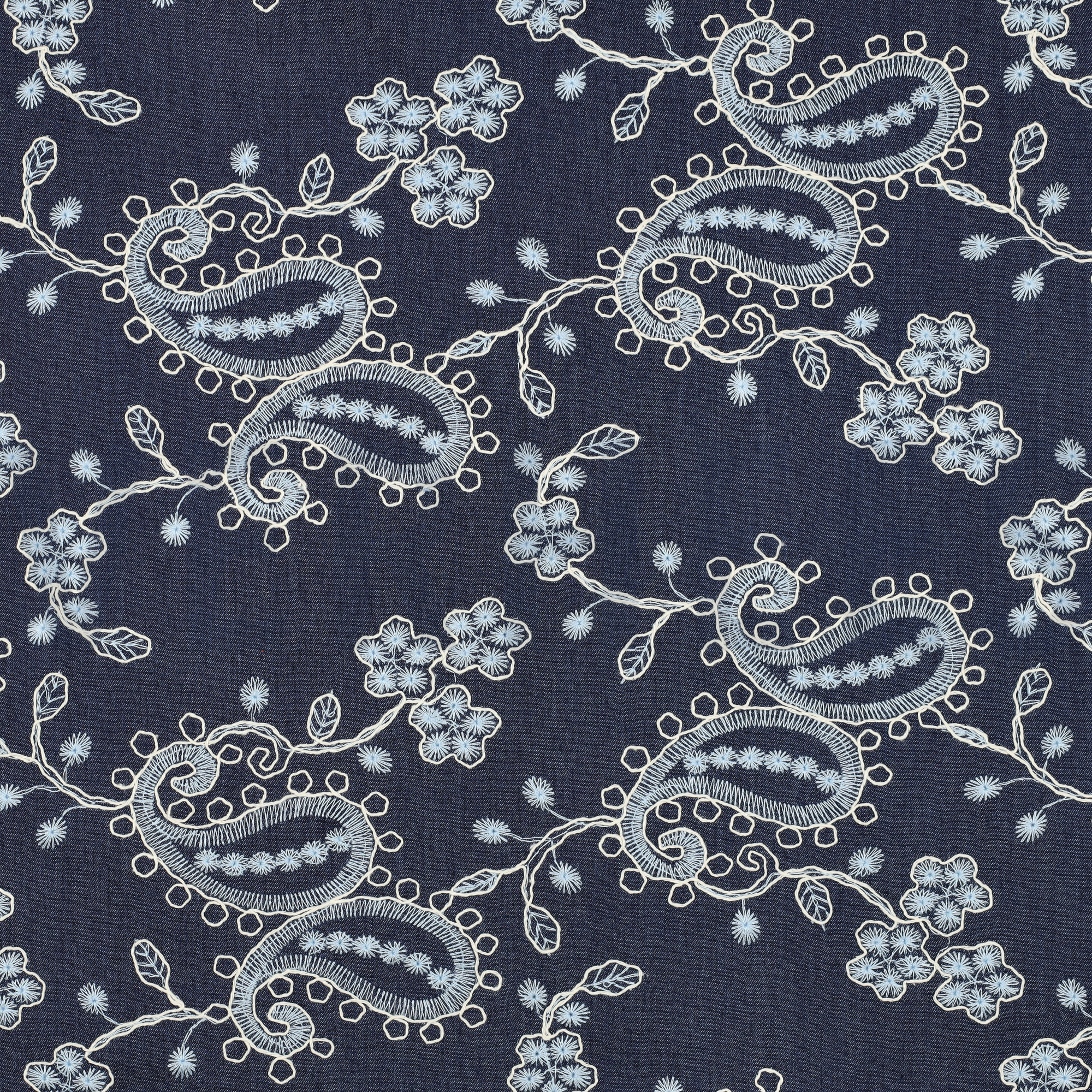 DENIM EMBROIDERY PAISLEY MARINEBLAUW (high resolution)