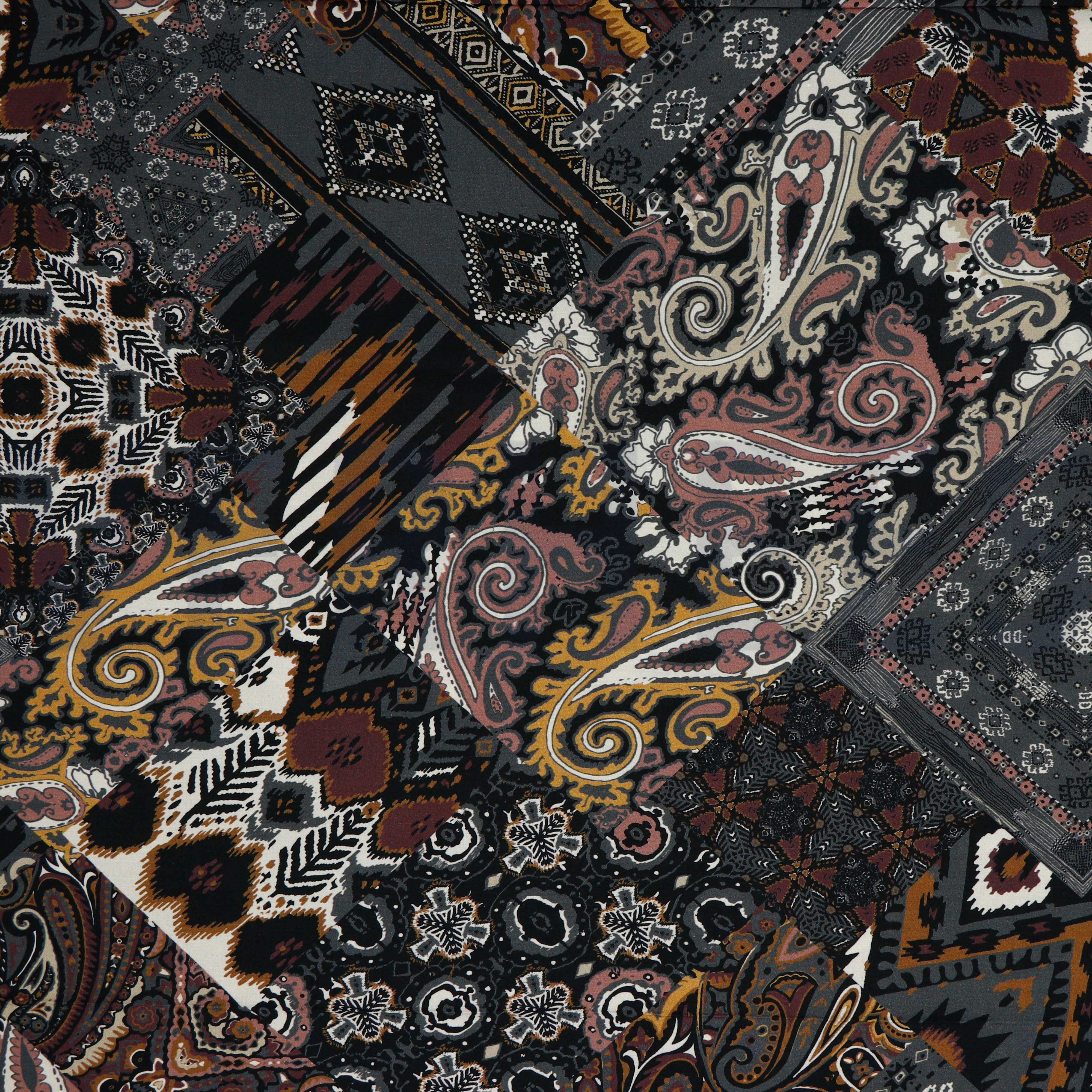 VISCOSE RADIANCE DIGITAAL ETNISCHE PATCH DONKERGRIJS (high resolution)