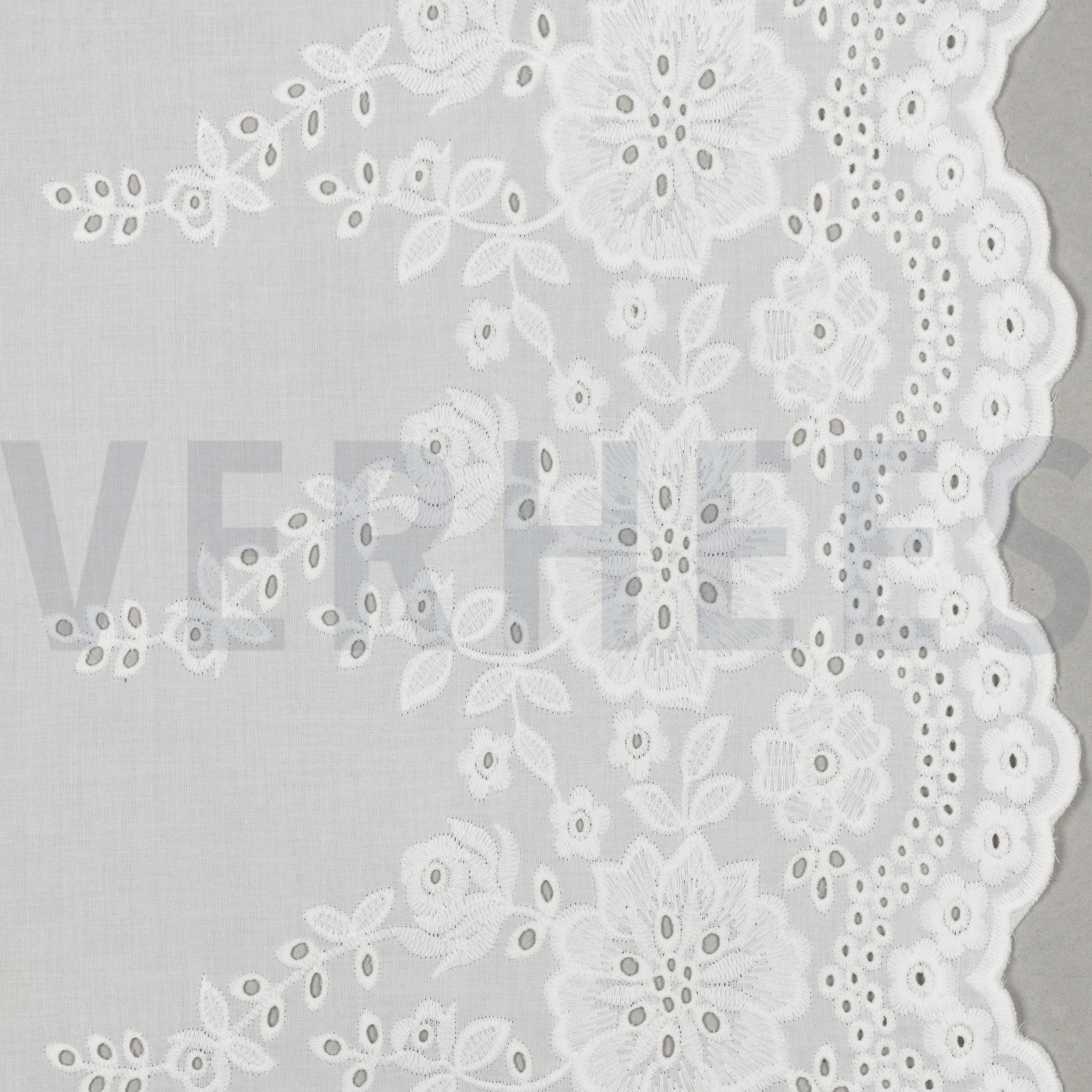 COTTON EMBROIDERY ONE-SIDE BORDER WHITE (high resolution)