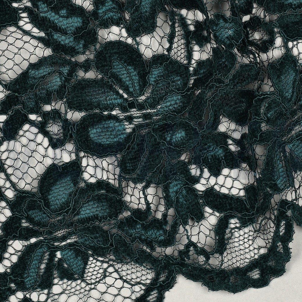 SPITZE ZWEISEITIGE BOGENKANTE CHENILLE SMARAGDGRÜN (hover)