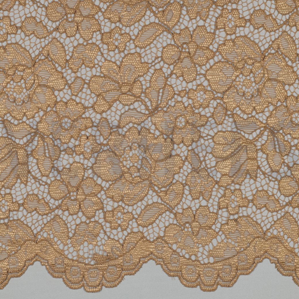 SPITZE ZWEISEITIGE BOGENKANTE BEIGE