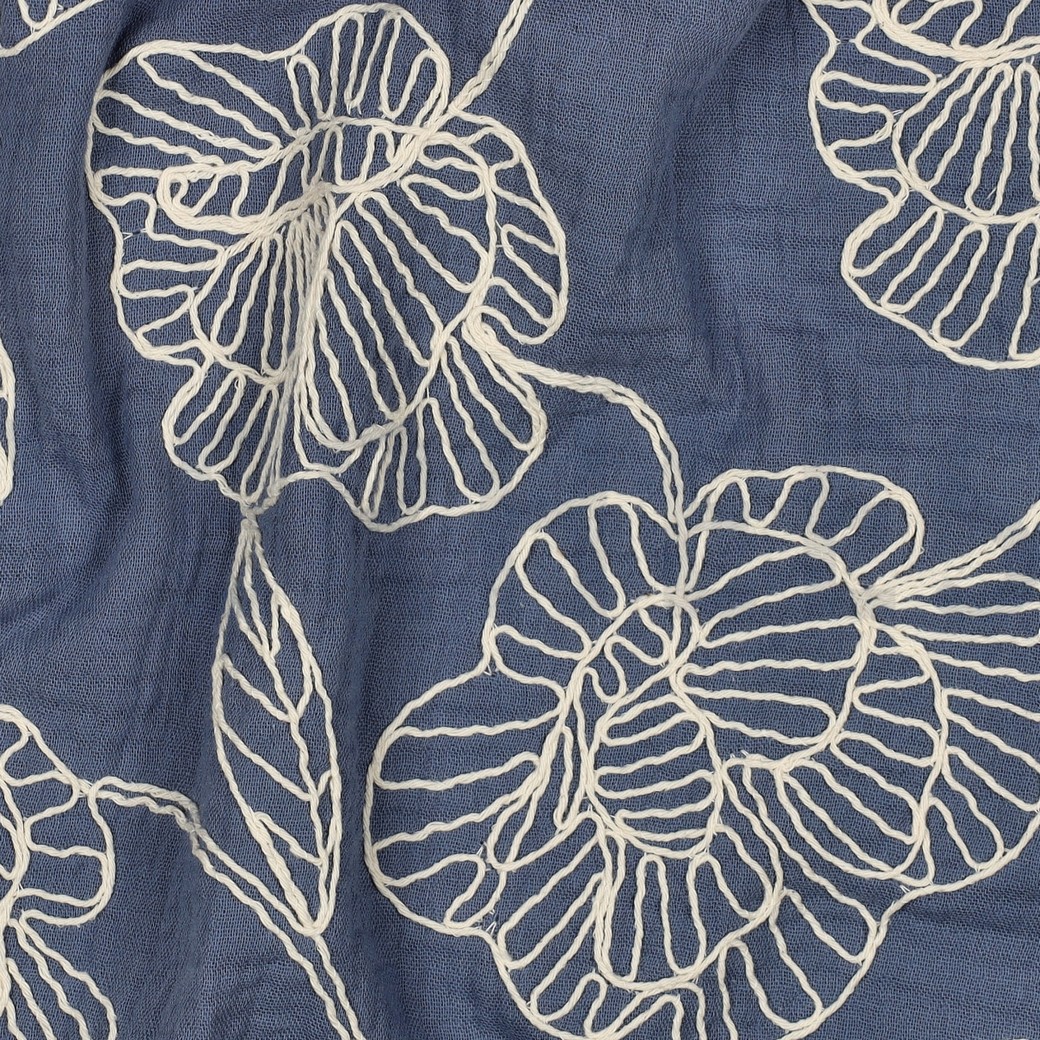 MUSSELIN STICKEREI BLUMEN BLAU #7