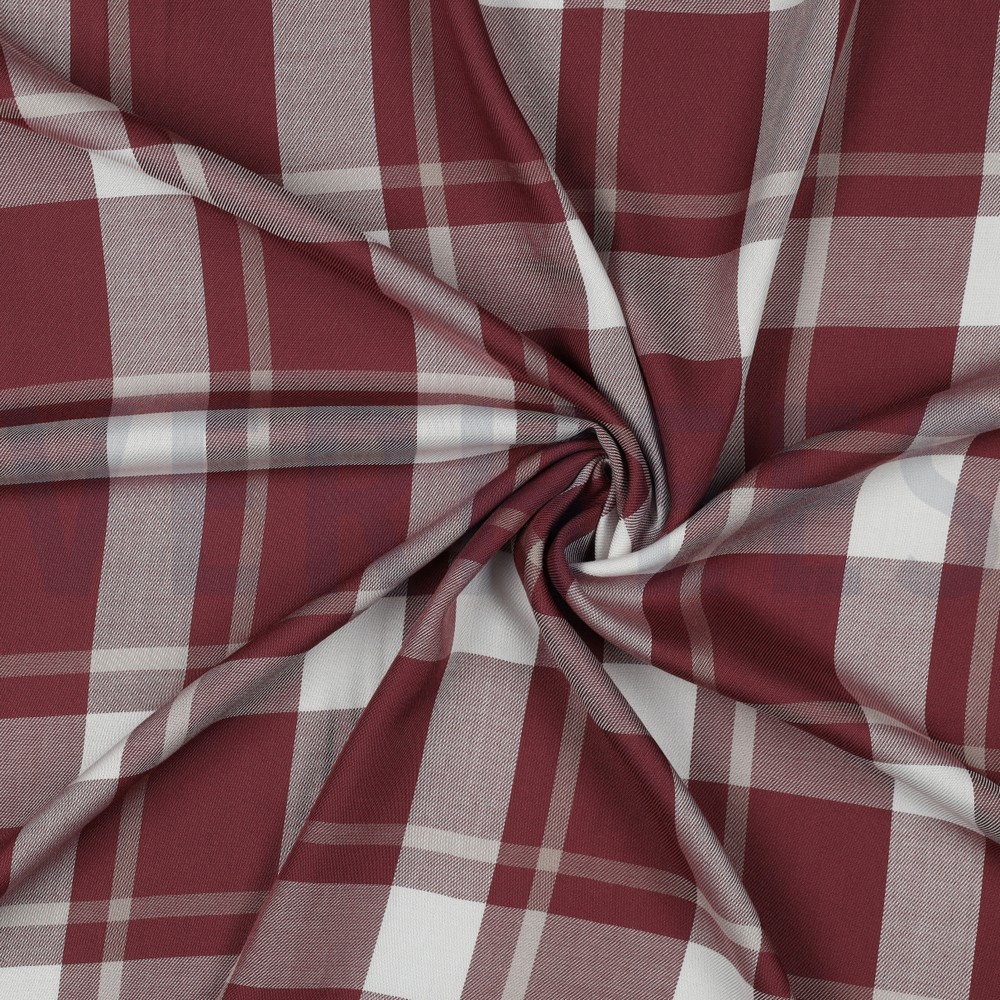 VISCOSE GARENGEVERFD RUITEN BESSEN #7