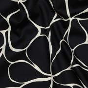 BAUMWOLLE SATIN BLUMEN SCHWARZ (thumbnail) #2