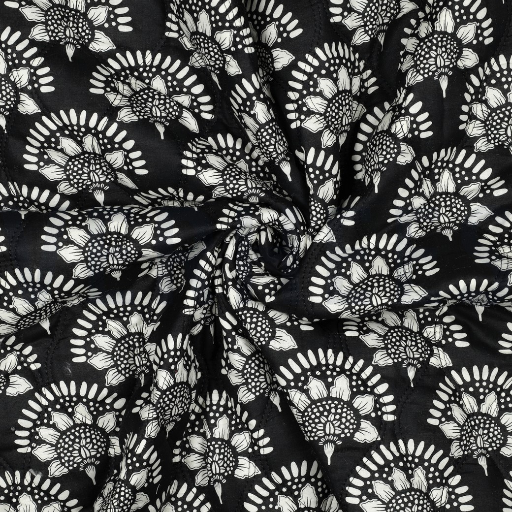 BAUMWOLLE VOILE GESTEPPT BLUMEN SCHWARZ #7