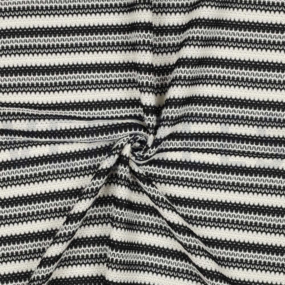 CROCHET TRICOTÉ NOIR #7