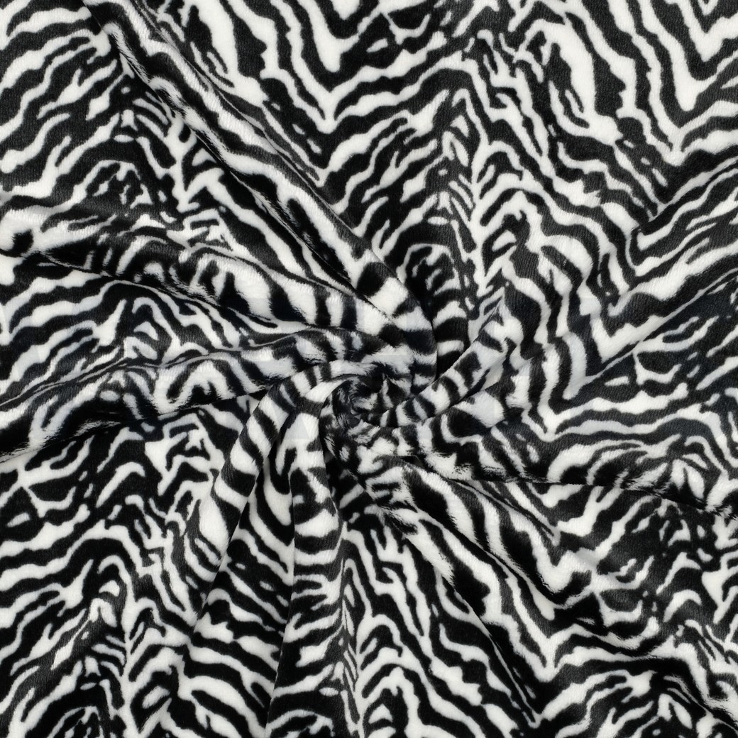 FLEECE DIERENHUID ZWART #7