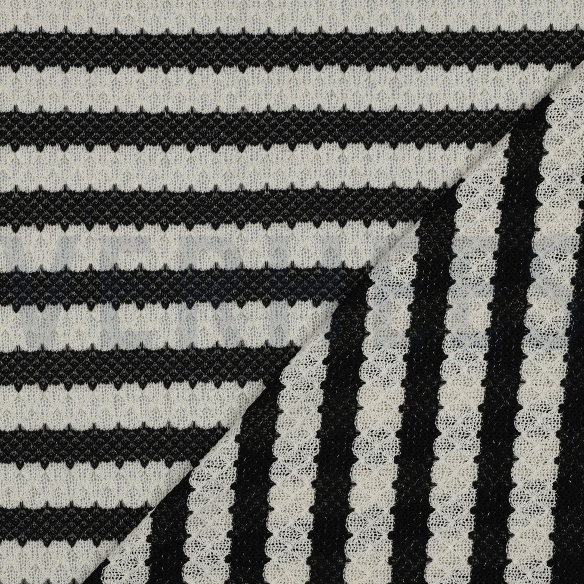 STRICK JACQUARD SCHWARZ GOLD LUREX (high resolution) #4