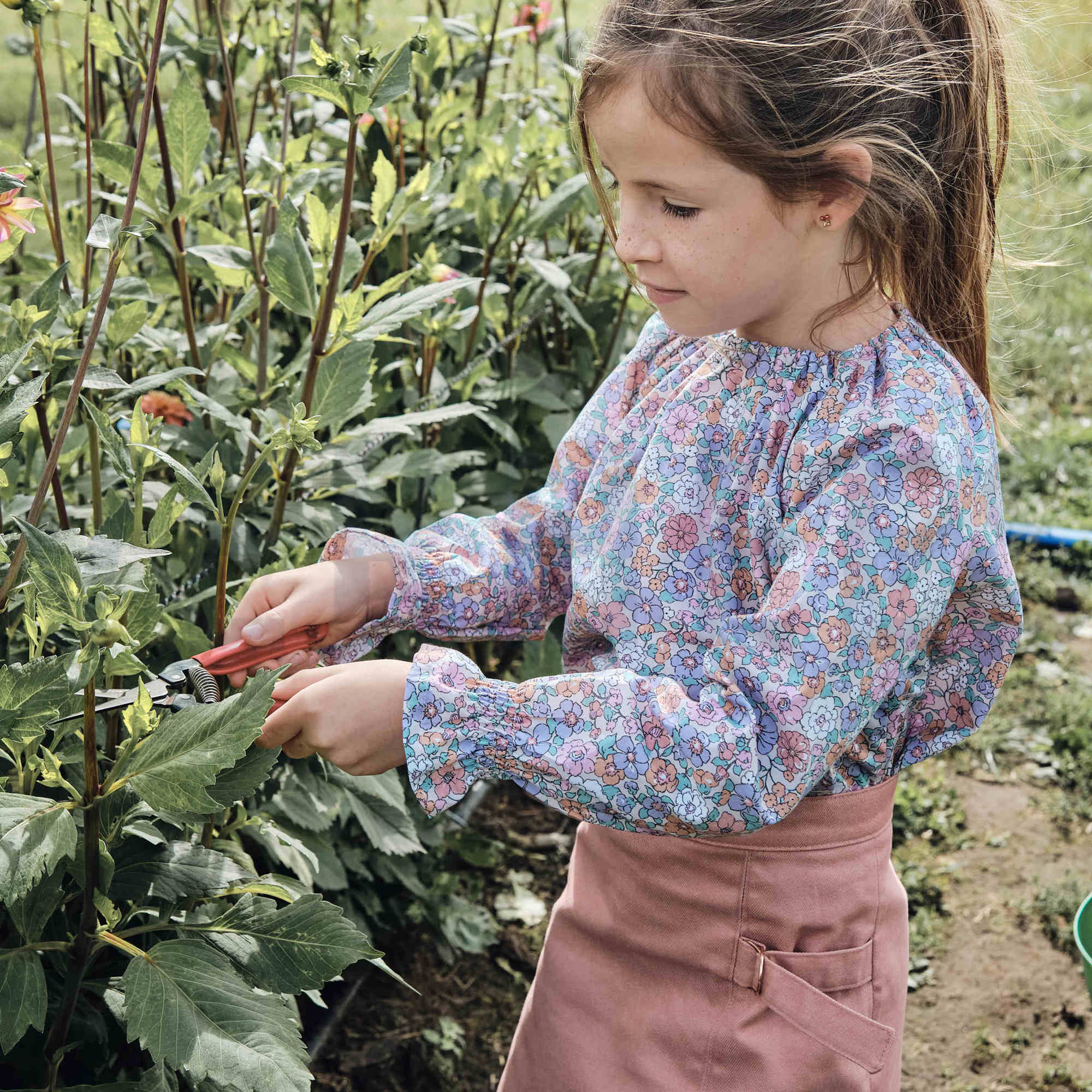 KATOENEN POPLIN GOTS BLOEMEN MARINEBLAUW (high resolution) #5