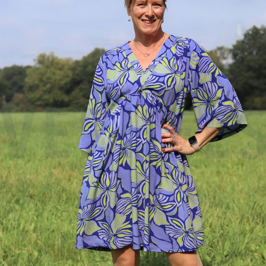 LENZING™ ECOVERO™ BLUMEN LAVENDEL #7