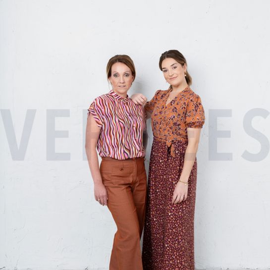 VISCOSE RADIANCE BLOEMEN EN STREPEN WIJNROOD #7