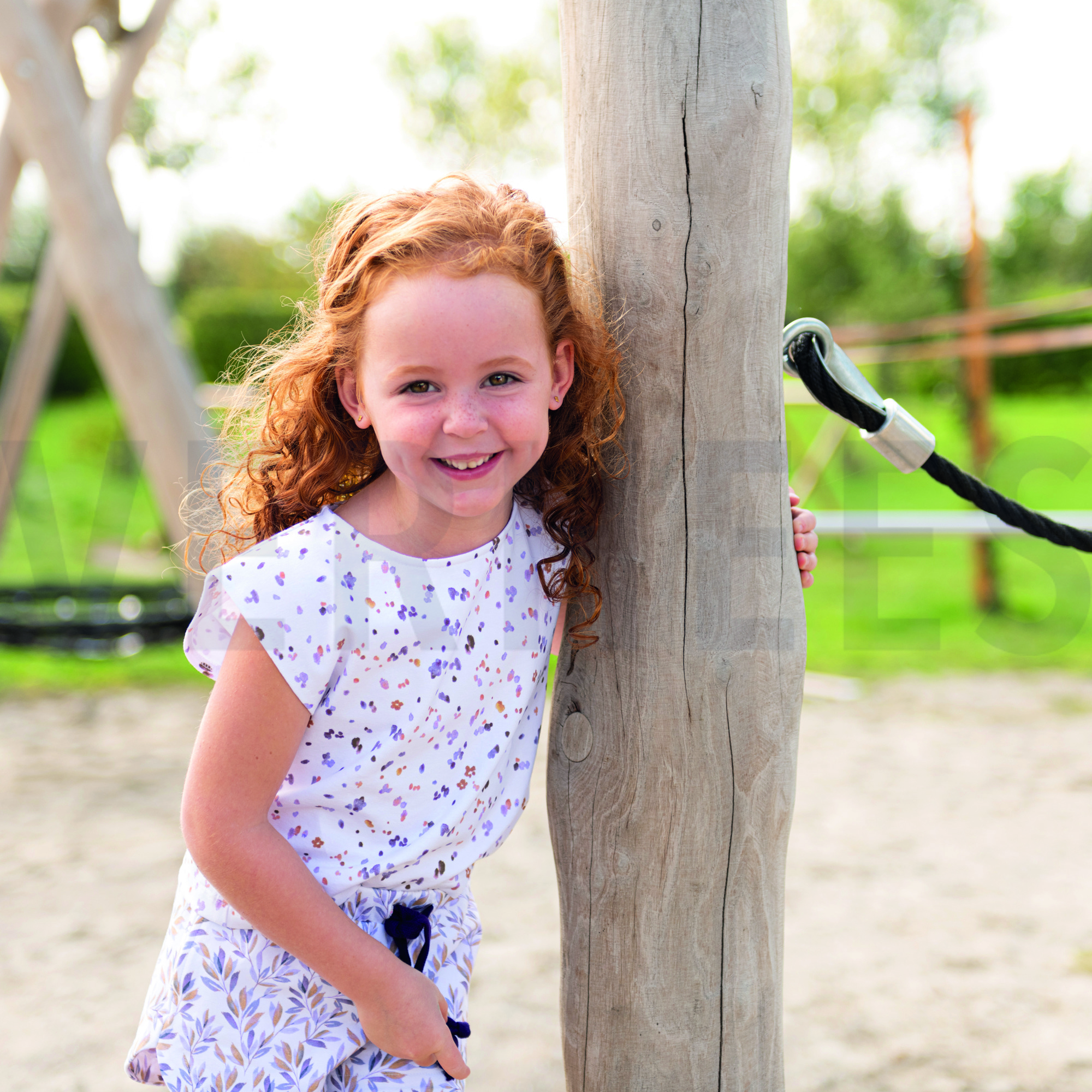 JERSEY DIGITAL FLOWERS AND LEAVES WHITE/LAVENDER (high resolution) #5