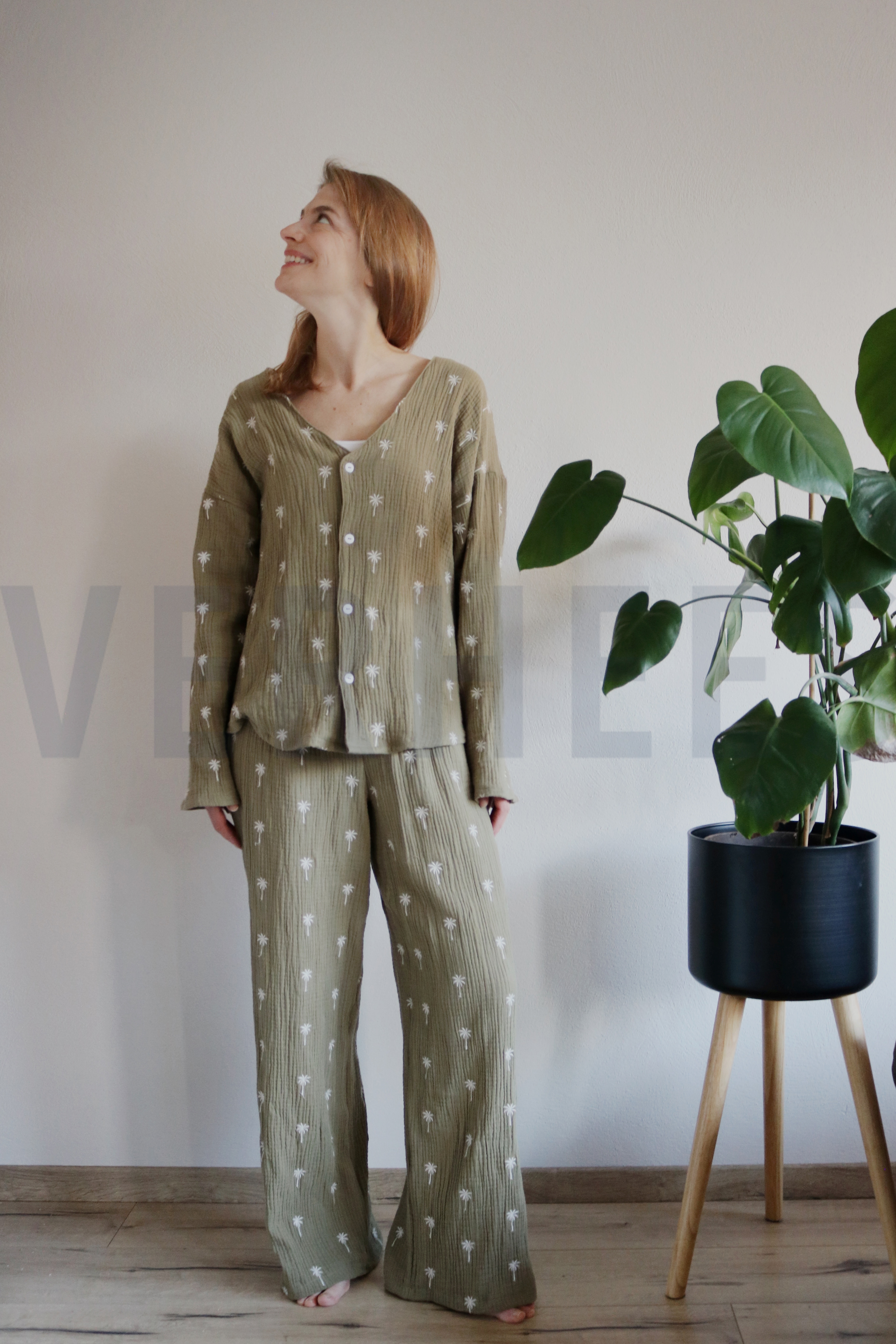 DOUBLE GAUZE EMBROIDERY PALMBOMEN MOSGROEN #7