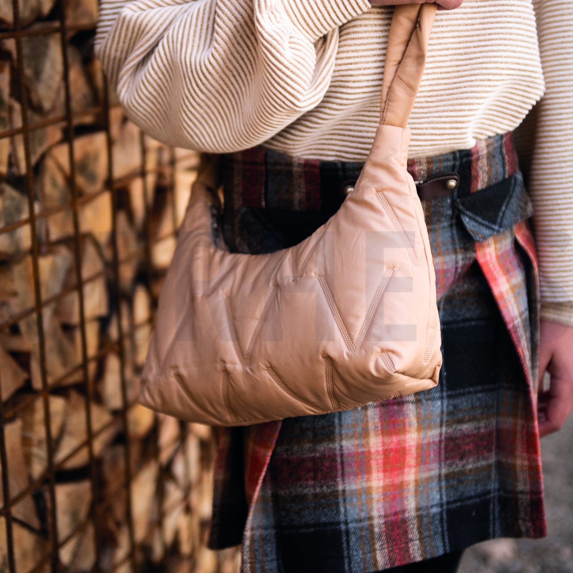 GEWATTEERD ROOD/ROUGE (high resolution) #6