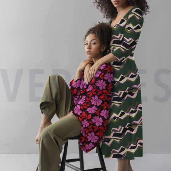 BAUMWOLLE SATIN BLUMEN DUNKELBRAUN #7