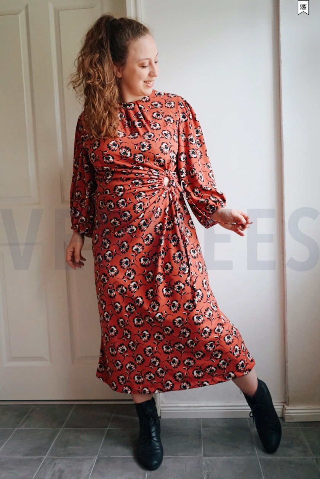 VISCOSE ROSELLA STRETCH BLOEMEN BLAUW #7