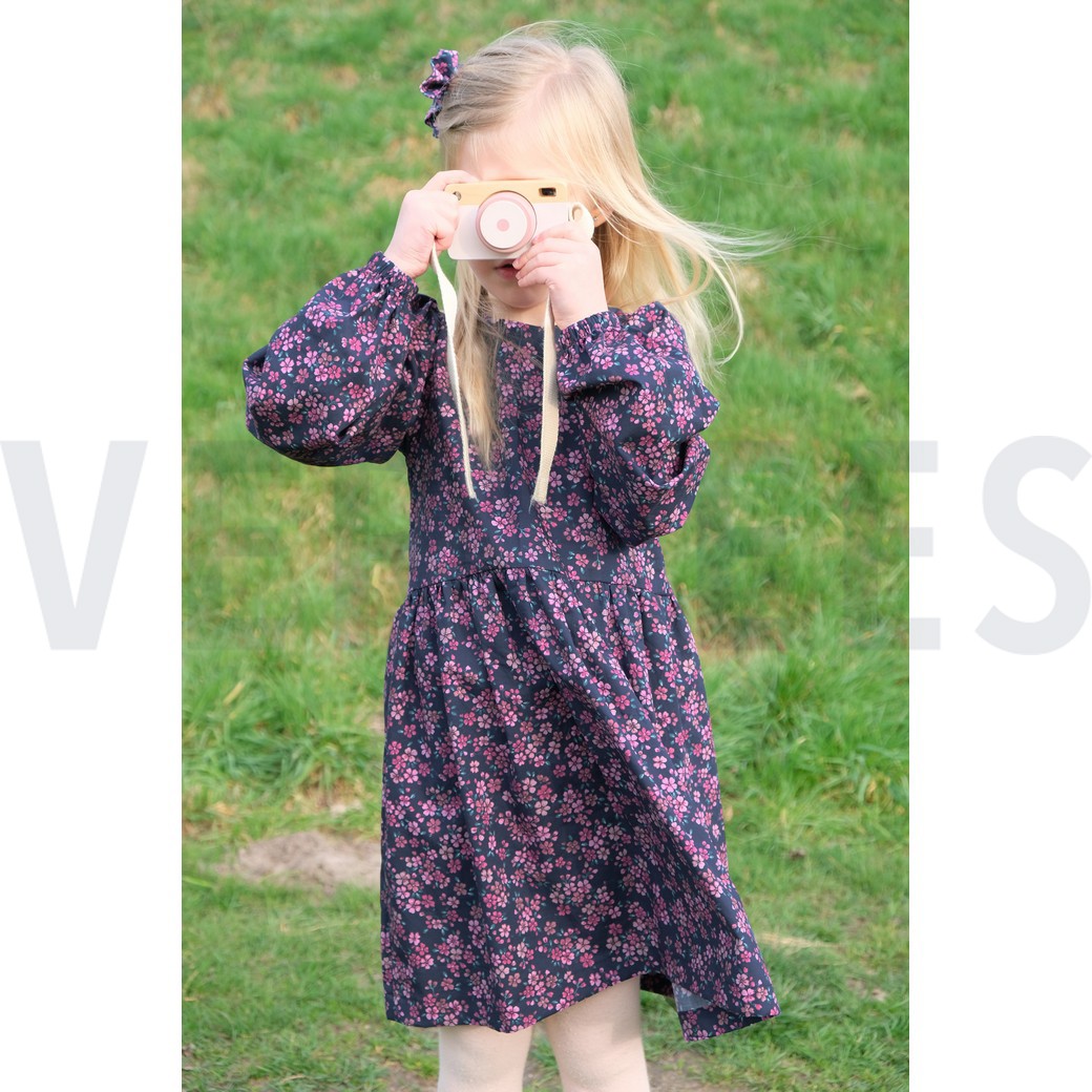 FINE POPLIN DIGITAL FLOWERS NAVY #7
