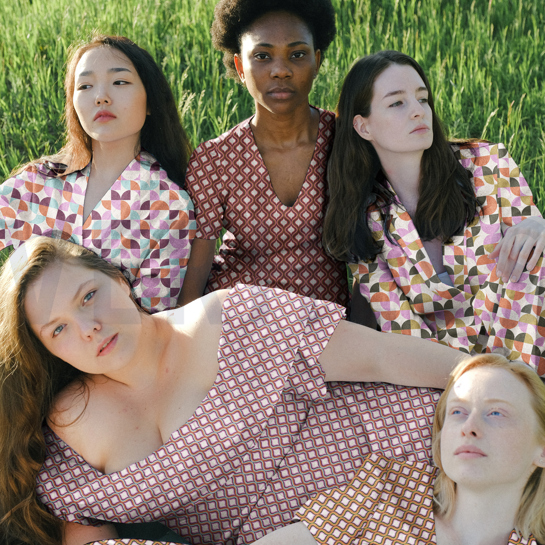 BAUMWOLLE POPELINE GEOMETRISCH DUNKELVIOLETT #7