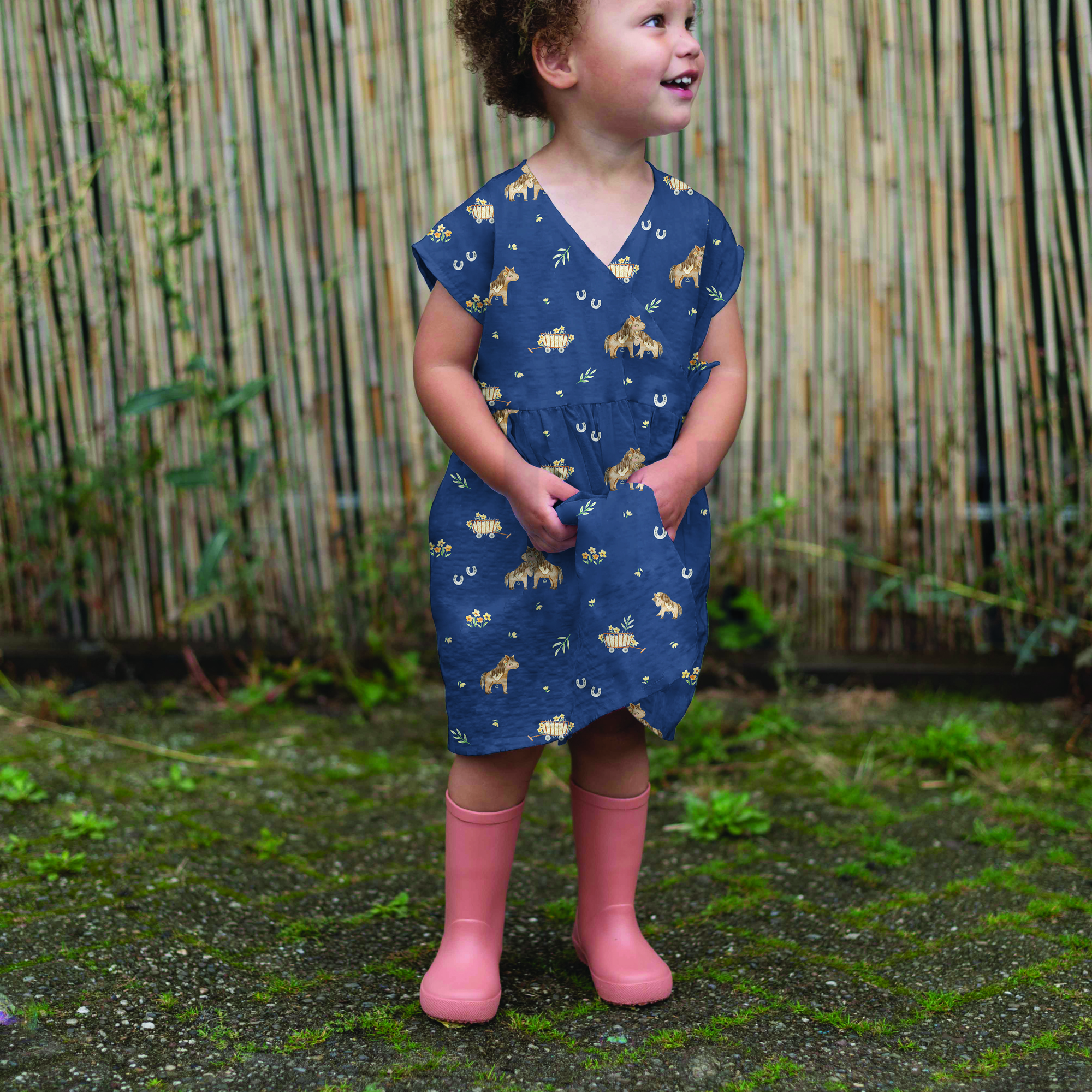 POPELINE DE COTON DIGITAL CHEVAUX ADORABLES BLEU MARINE (high resolution) #7