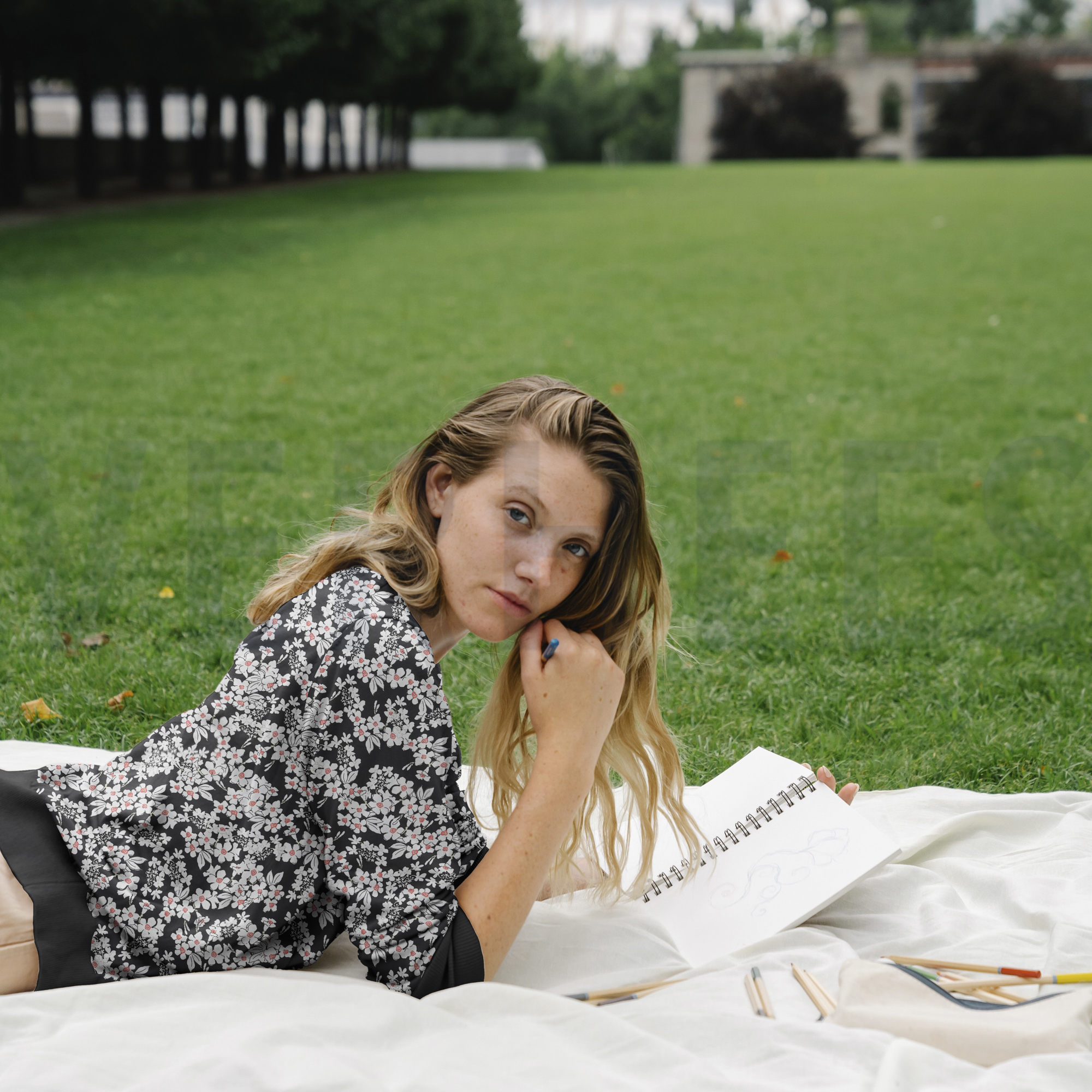 VISCOSE RADIANCE FLOWERS CARAMEL (high resolution) #7