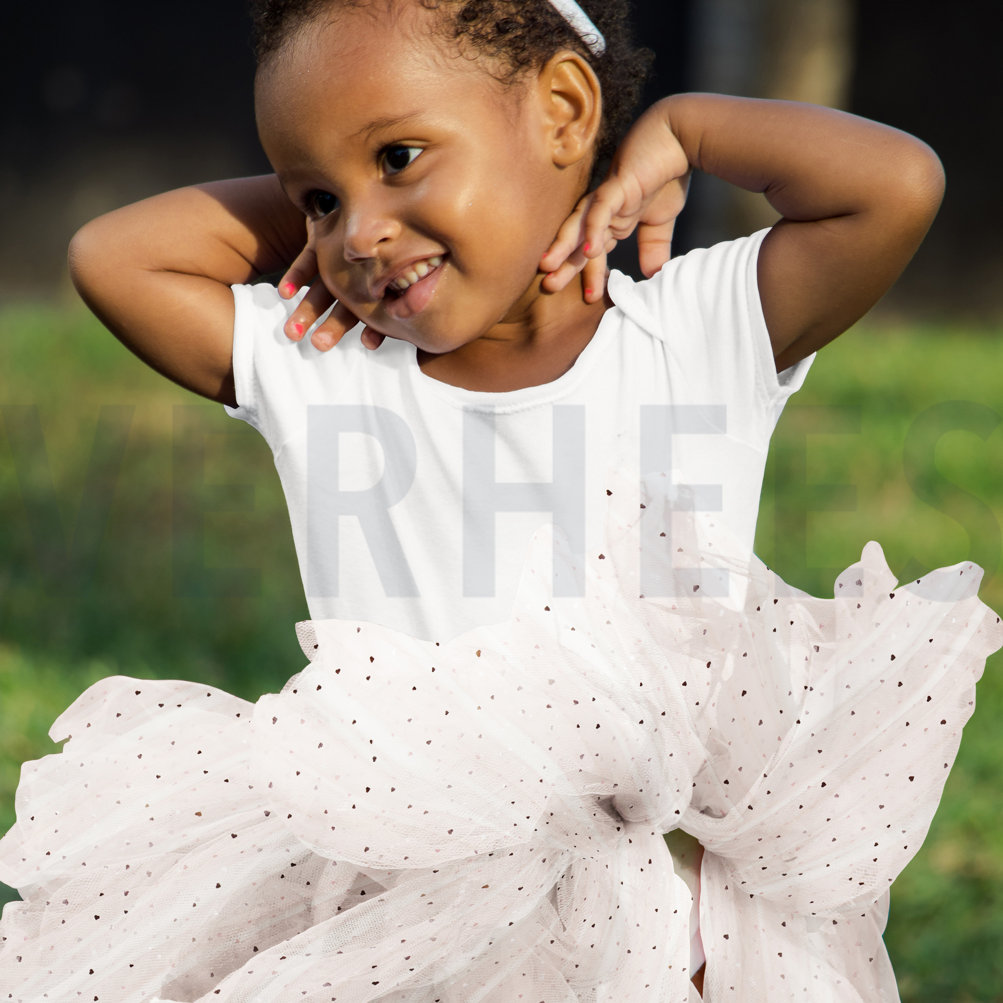 ROYAL TÜLL HERZEN MARINEBLAU (high resolution) #7