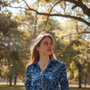 POPELINE DE COTON DIGITAL FEUILLES BLEU COBALT (thumbnail) #7