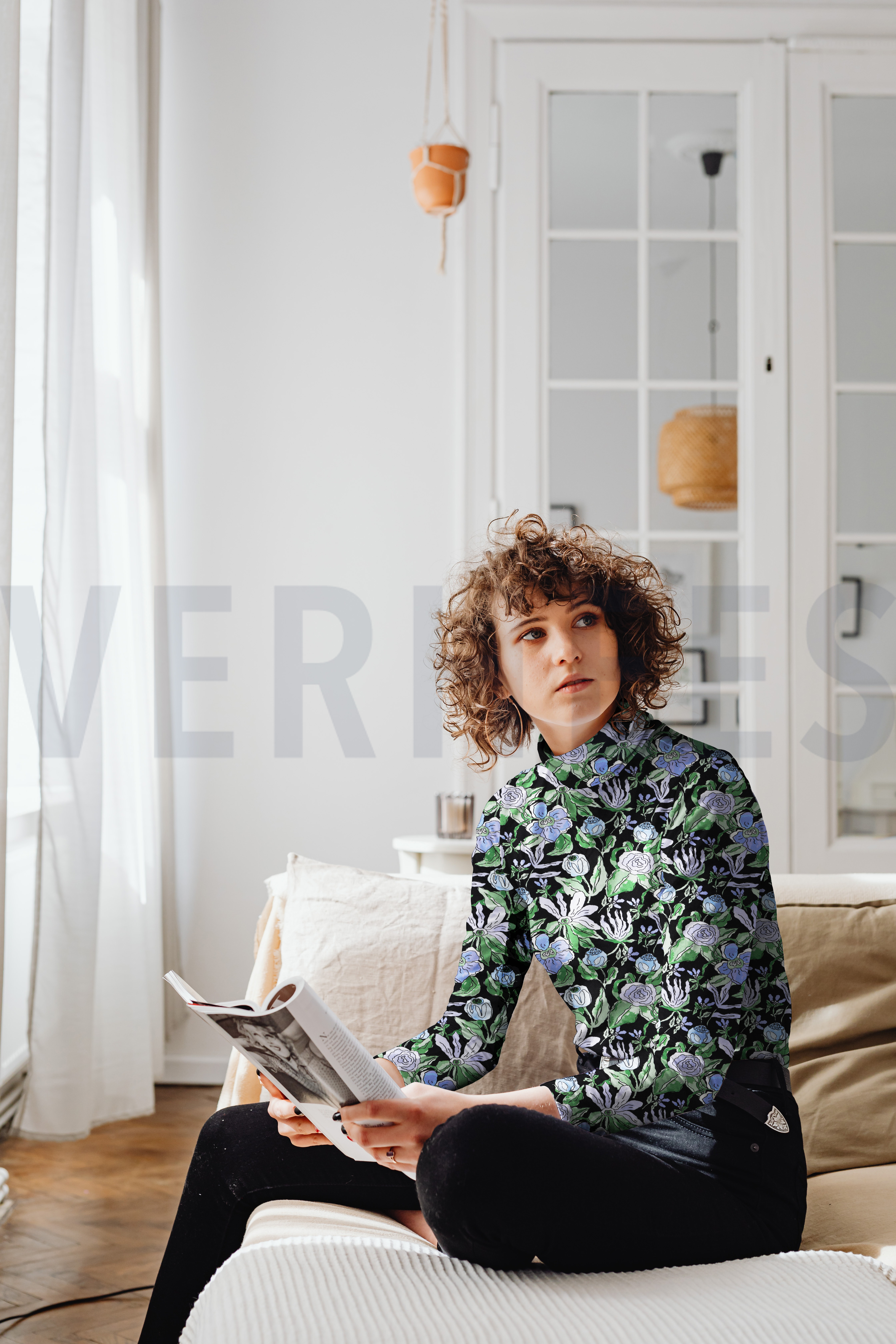 VISCOSE JERSEY DIGITAAL BLOEMEN ZWART #7
