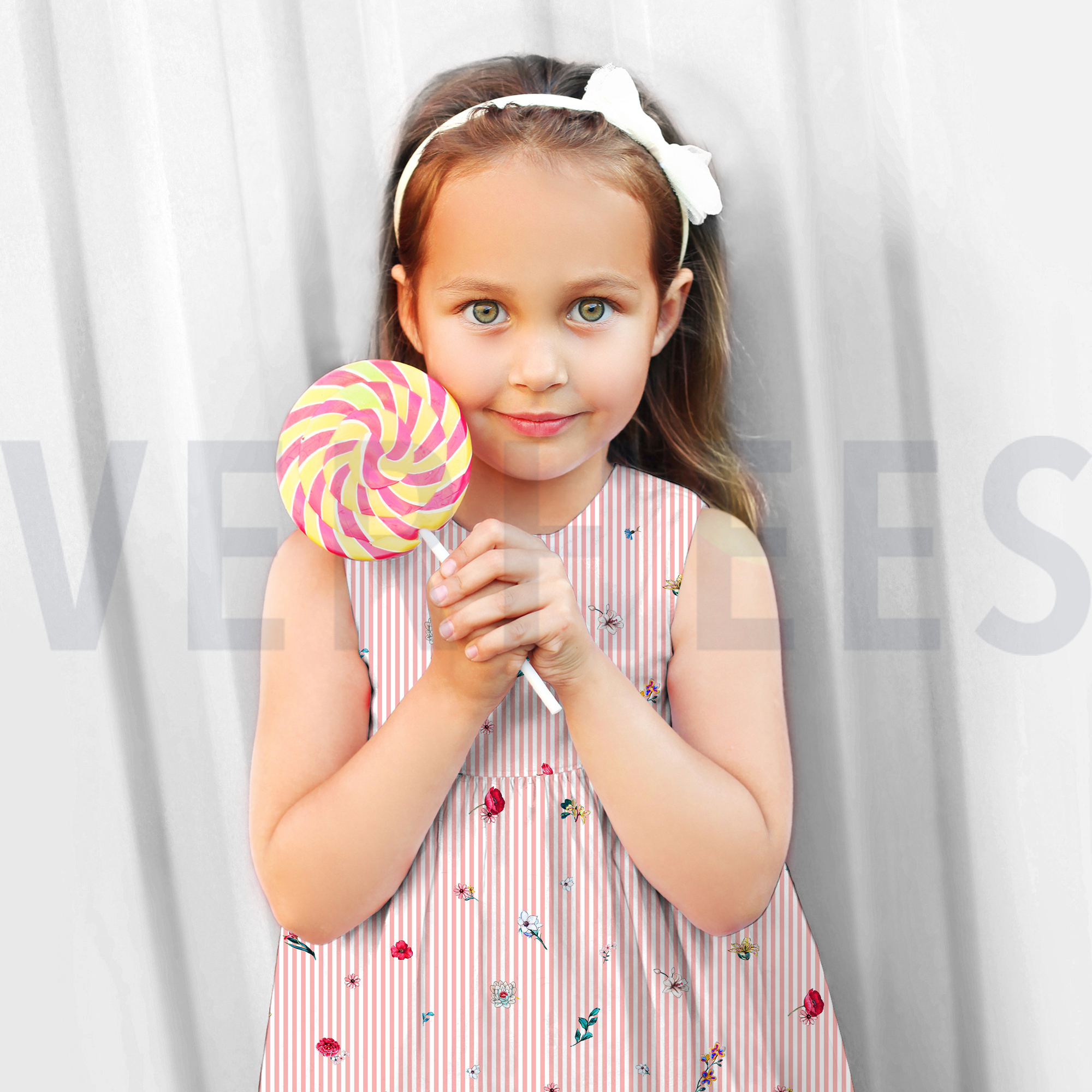 KATOENEN POPLIN DIGITAAL BLOEMEN MET STREPEN LICHTGEEL (high resolution) #7